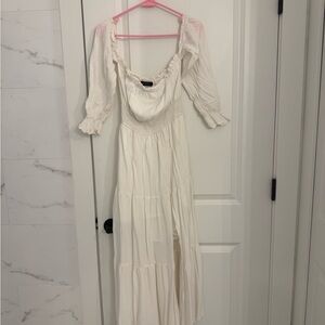 Elegant White Maxi Dress